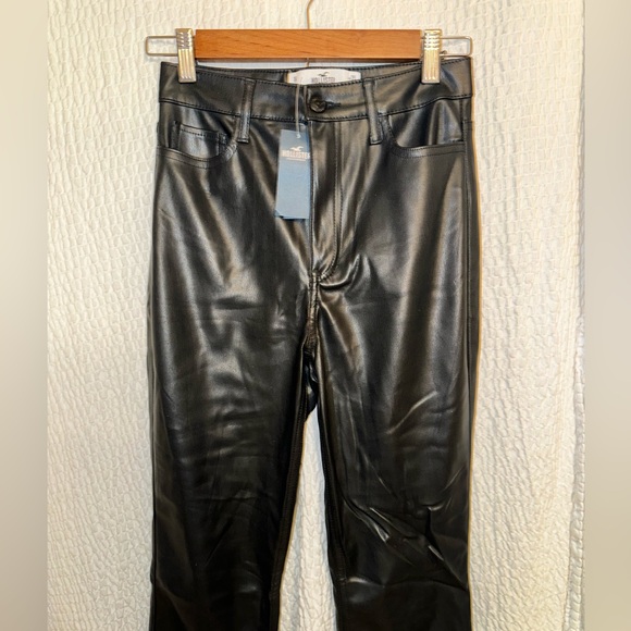 Hollister black leather pants - Picture 3 of 4